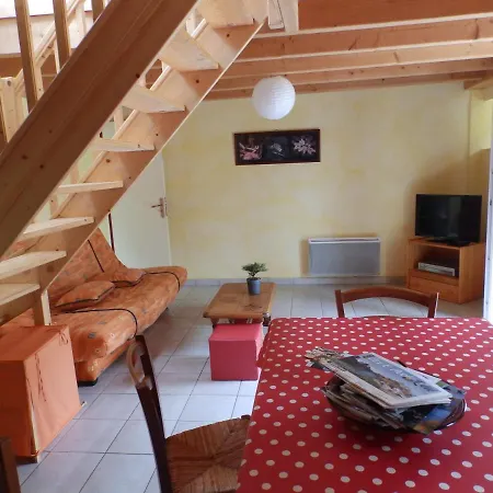 Maison En Pierre Entre Terre Et Mer Сasa de vacaciones Tonquédec